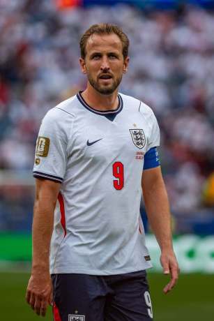 莱万多夫斯基谈战术角色升级跻身顶级球星行列（乐鱼平台）